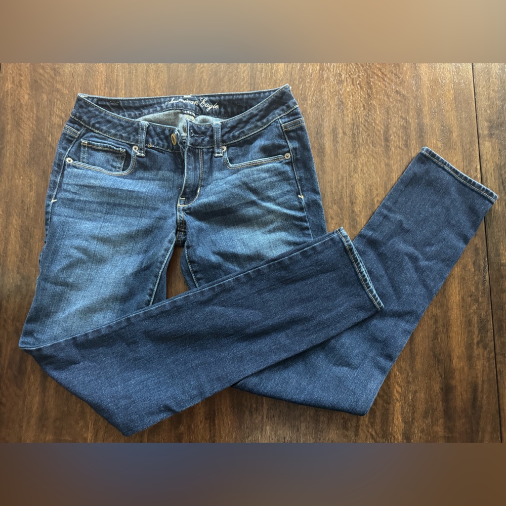 American Eagle Skinny Jeans size 6 Long